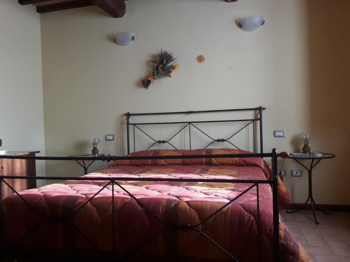 Affittacamere Da Laura Silvi Orvieto Extérieur photo